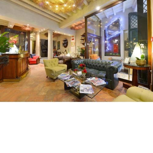 Hotel Santa Marta Suites