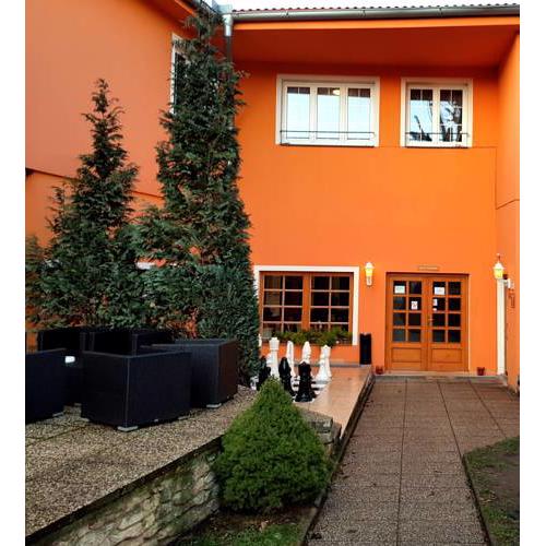 Hotel Santo