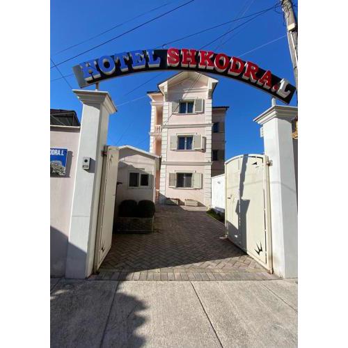 Hotel Shkodra L