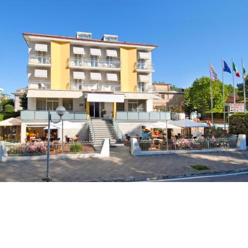 Hotel St. Moritz