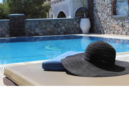 Hotel Thira