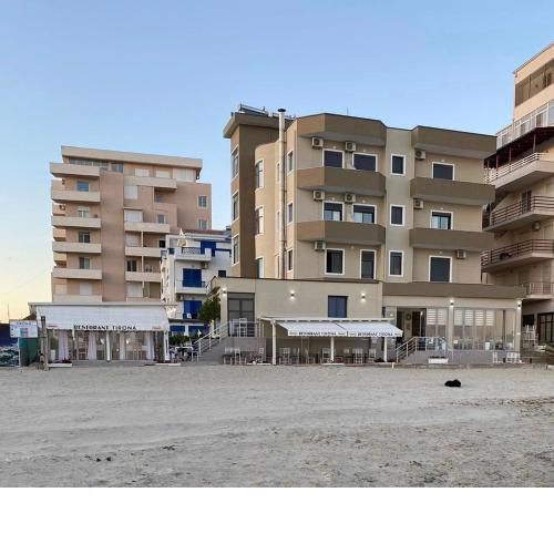 Hotel Tirona