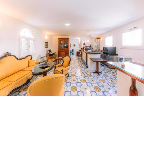 Hotel Toro