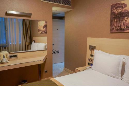 Hotel Troya