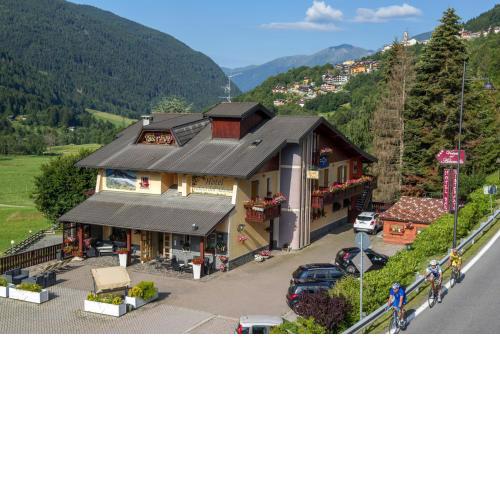 Hotel Veduta dell'Adamello
