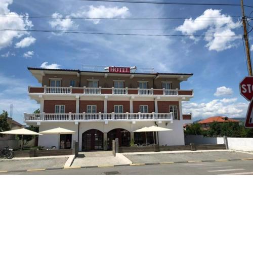 Hotel Xhelili