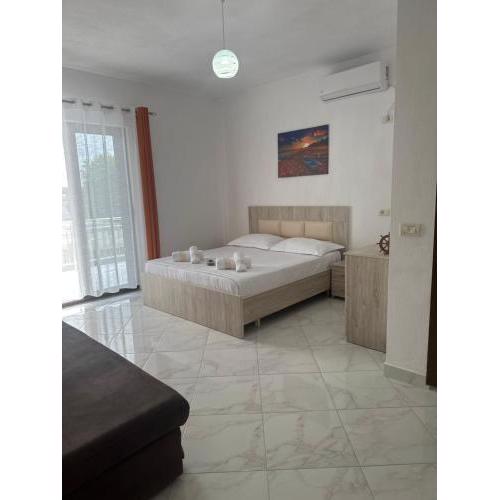 Hotel Xhorxho