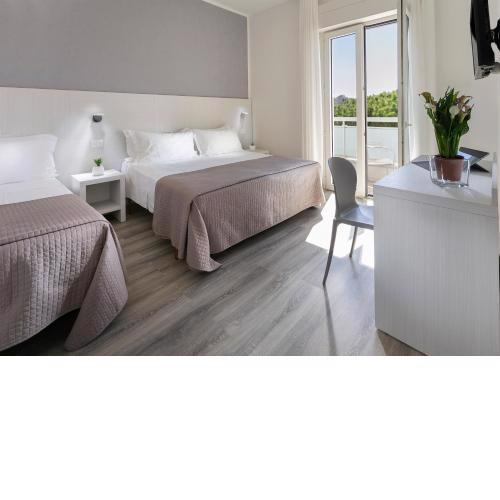 HOTEL ZANARINI