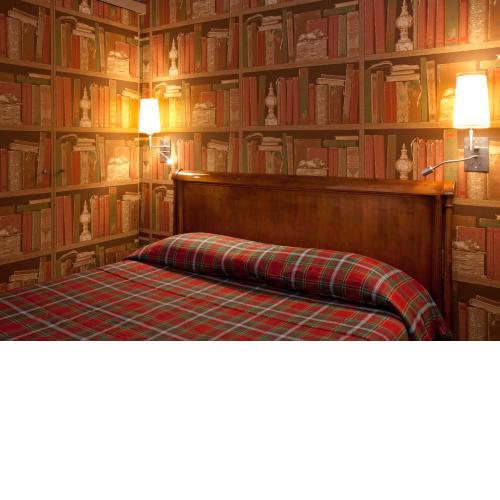 HotelHome Paris 16