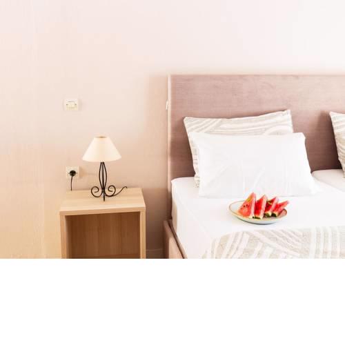 Houmis Apts & Studios