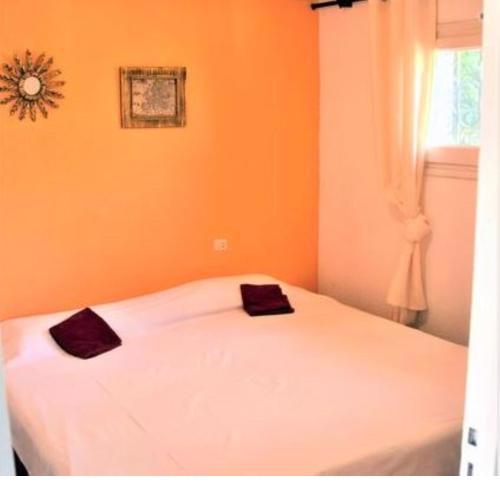 House - 1 Bedroom with Pool and Sea views young people group not allowed - 07094