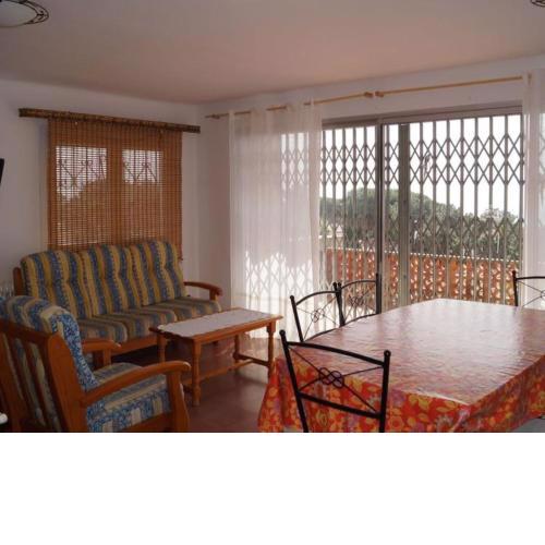 House - 2 Bedrooms with Pool and Sea views young people group not allowed - 07073