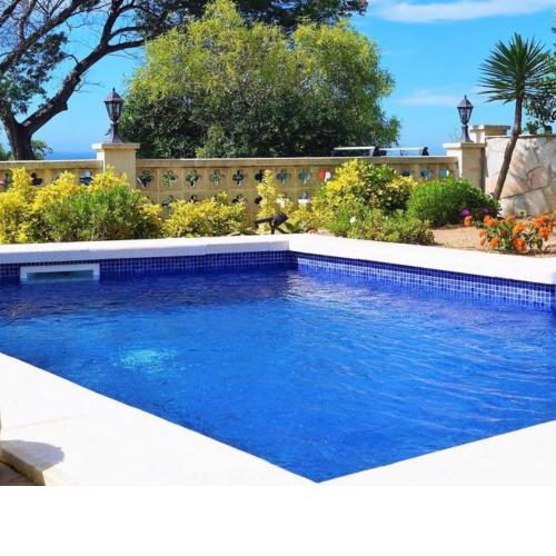 House - 3 Bedrooms with Pool, WiFi and Sea views young people group not allowed - 07062