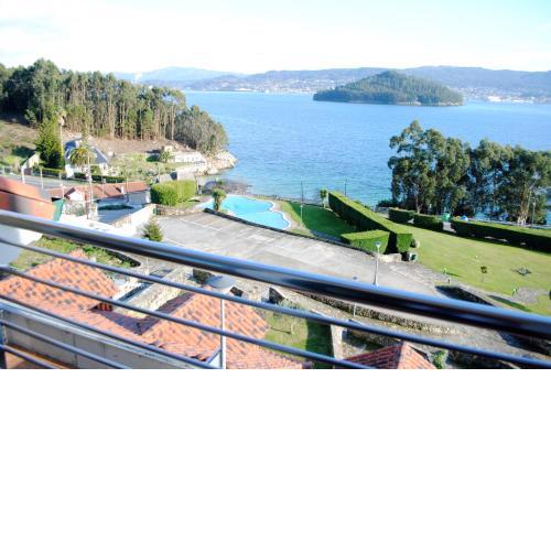 House - 4 Bedrooms with Pool, WiFi and Sea views - 07739