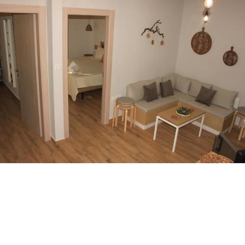 House Ekton