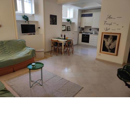 House for families and friends