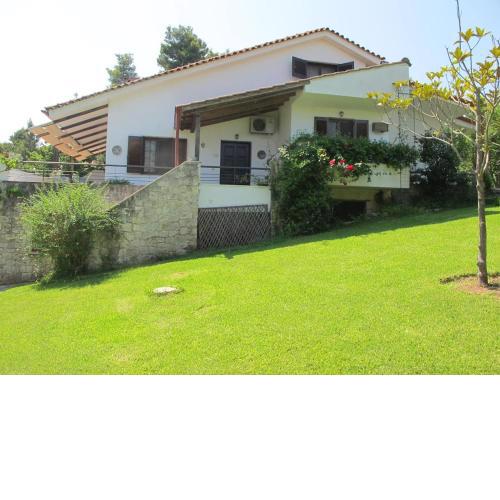 House in Sani,very close to the beach and marina