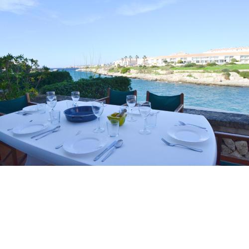 House over the sea in Ciutadella 3