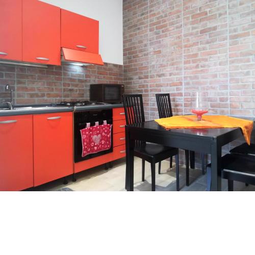House San Salvario Next Station by Holiday World