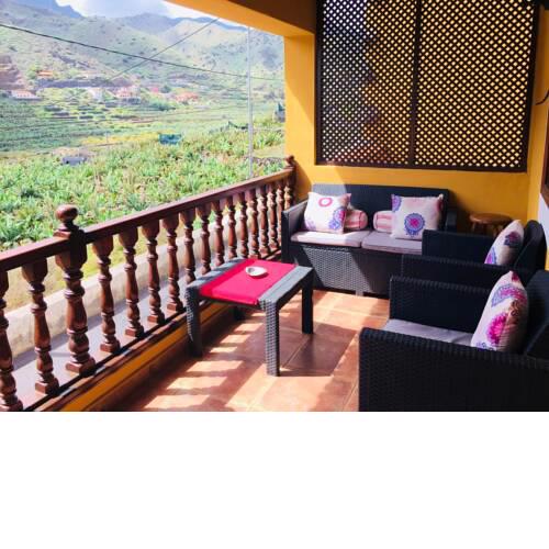 House with 2 bedrooms in Hermigua with wonderful sea view and furnished balcony 600 m from the beach