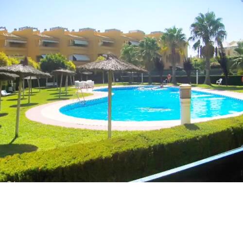 House with 2 bedrooms in Isla Cristina with shared pool terrace and WiFi 250 m from the beach