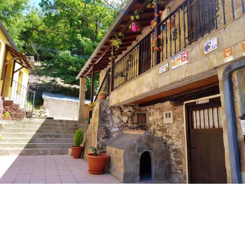 House with 2 bedrooms in Ponferrada with wonderful mountain view enclosed garden and WiFi