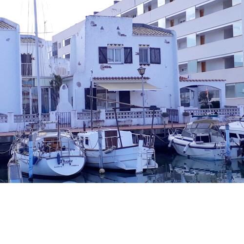 House with 2 bedrooms in Roses with wonderful sea view shared pool and terrace