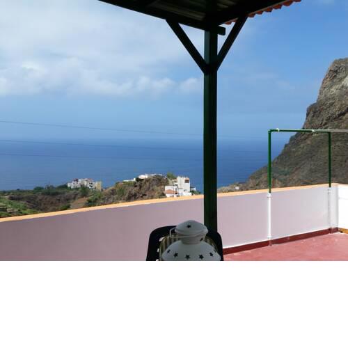 House with 2 bedrooms in Santa Cruz de Tenerife with wonderful sea view furnished terrace and WiFi