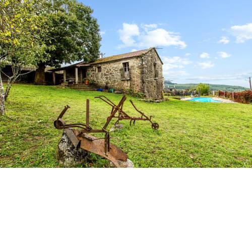 House with 3 bedrooms in A Portelinas with wonderful mountain view private pool enclosed garden 55 km from the beach
