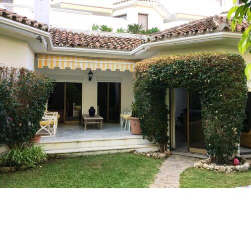 House with 3 bedrooms in Marbella with shared pool enclosed garden and WiFi 100 m from the beach