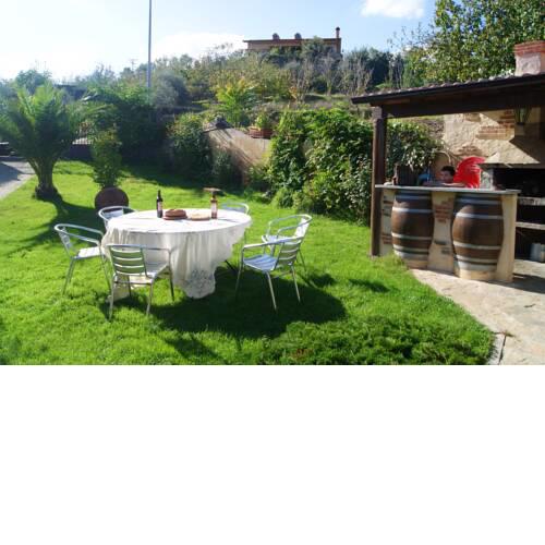House with 3 bedrooms in Sotoserrano with wonderful mountain view terrace and WiFi 45 km from the slopes