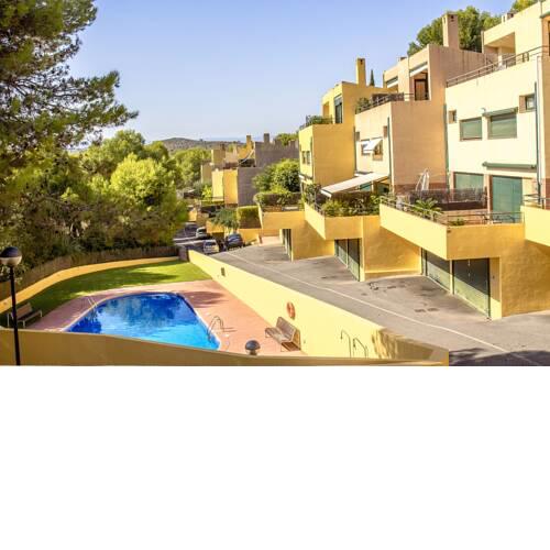 House with 3 bedrooms in Tarragona with wonderful mountain view shared pool enclosed garden 500 m from the beach
