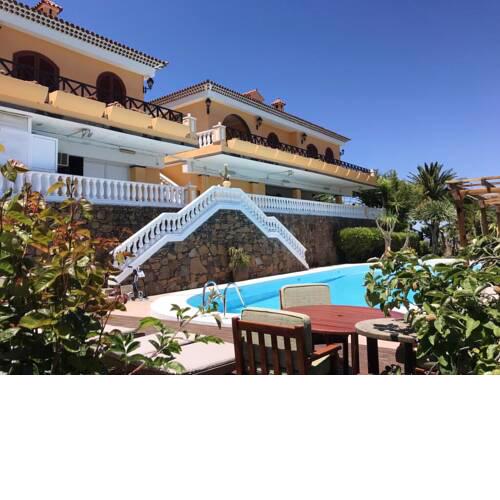 House with 3 bedrooms in Tejeda with wonderful mountain view shared pool enclosed garden 30 km from the beach