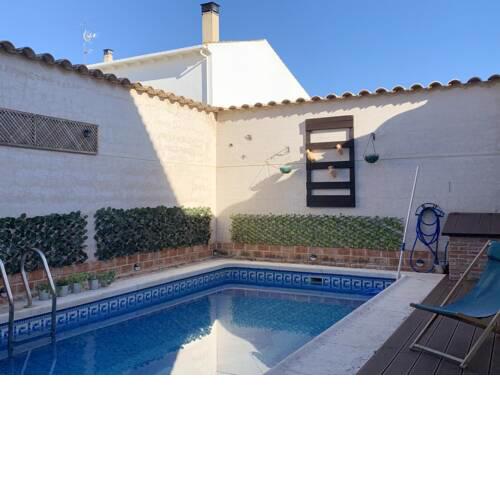 House with 4 bedrooms in Mota del Cuervo with wonderful city view private pool and enclosed garden