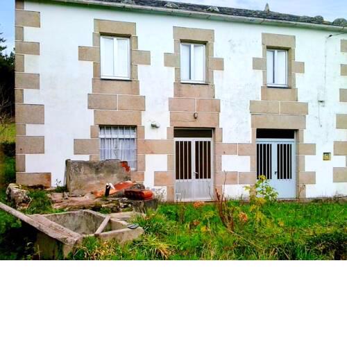 House with 4 bedrooms in Ourol with wonderful mountain view and enclosed garden 12 km from the beach