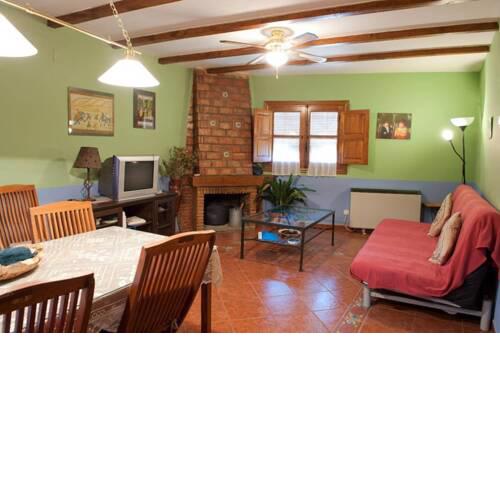 House with 4 bedrooms in Robledillo de Gata with wonderful mountain view terrace and WiFi