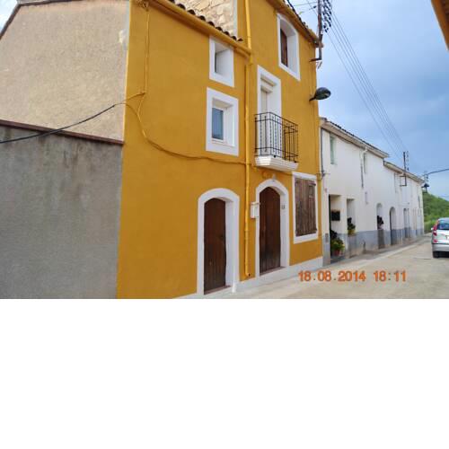 House with 4 bedrooms in Sant Pere Sacarrera with wonderful mountain view furnished terrace and WiFi 35 km from the beach