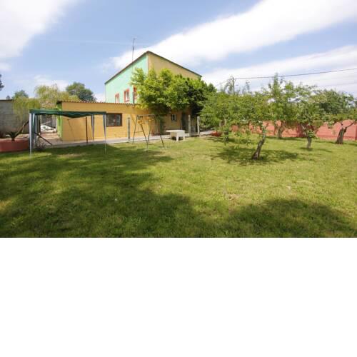 House with 4 bedrooms in Touro with enclosed garden