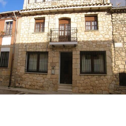 House with 5 bedrooms in Banos de Valdearados with wonderful city view and terrace