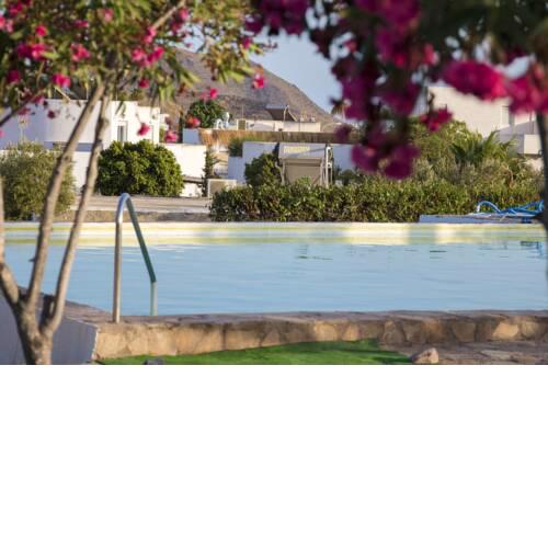 House with one bedroom in El Pozo de los Frailes with wonderful mountain view shared pool furnished terrace 3 km from the beach