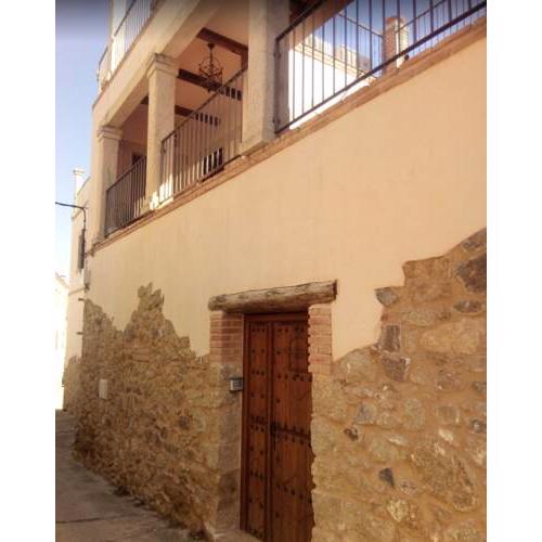 House with one bedroom in Lagartera with wonderful mountain view and terrace