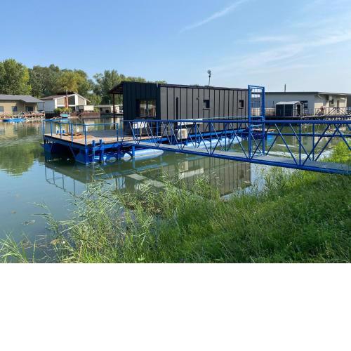 Houseboat na Dunaji - Bratislava