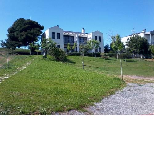 Housing Pefkos