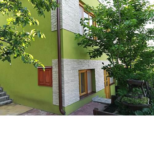Hovirag apartman 1