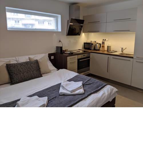 Hradec Apartments "Overnight Simply"