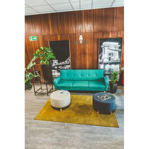 HUB55 Co-working Hostel