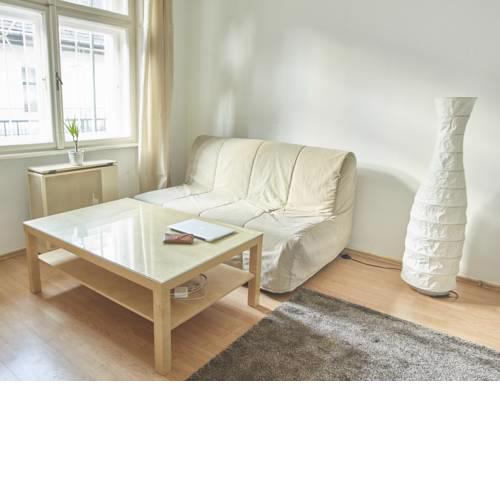 Hugo apartment
