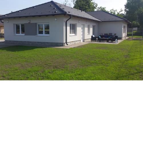 Hunor House