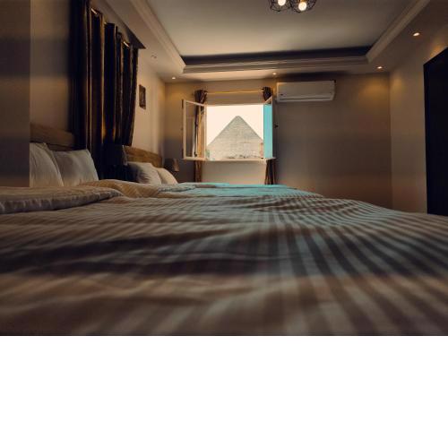 Hur Pyramids Inn