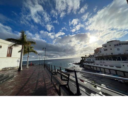 I rent rooms, near the sea and with excellent wifi!